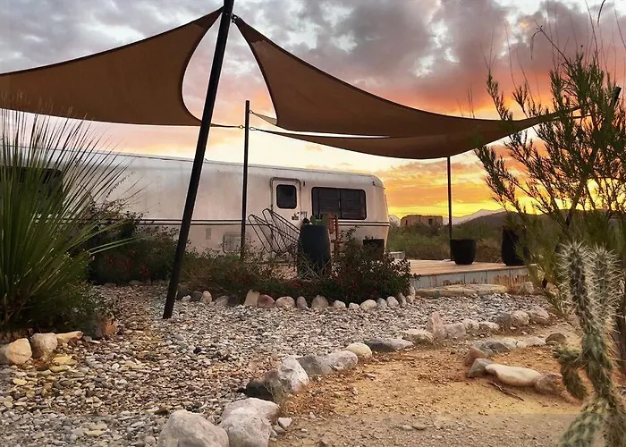 Desert Pearl ⁠— Quick Drive From Big Bend